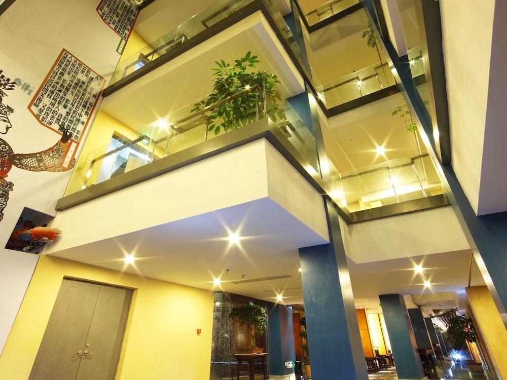 China Community Culture & Art Hotel Csingtao Kültér fotó