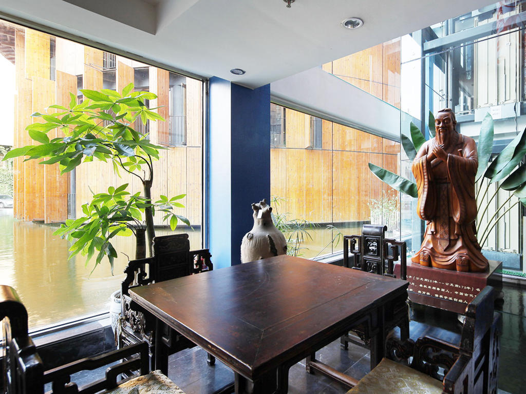 China Community Culture & Art Hotel Csingtao Kültér fotó